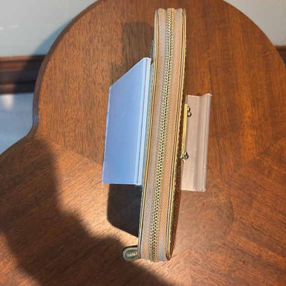 Michael Kors  wallet  long wallet  zippy wallet  leather  gold metallic monogram - Picture 6 of 17